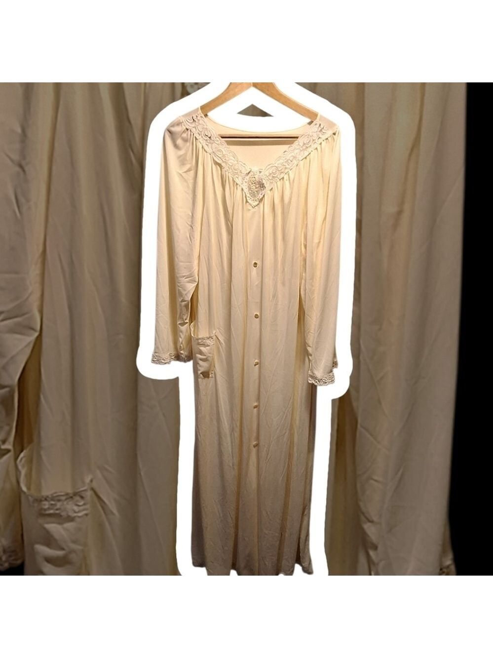 Vintage Nightgown 2X/3X Pale Yellow Satin Lace Trim